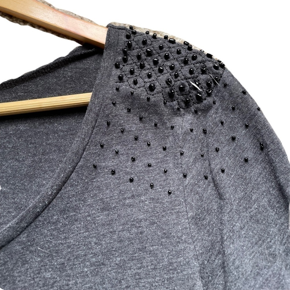 Old Navy L gray long sleeve pullover round neck beaded shirt